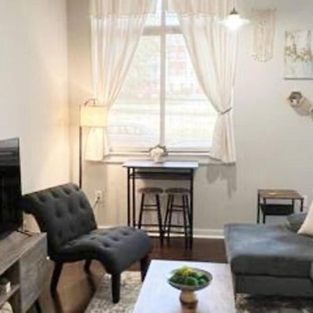 샬럿 Townhouse In Uptown King Bed-Wi-Fi-Free Parking-Pool 아파트 외부 사진