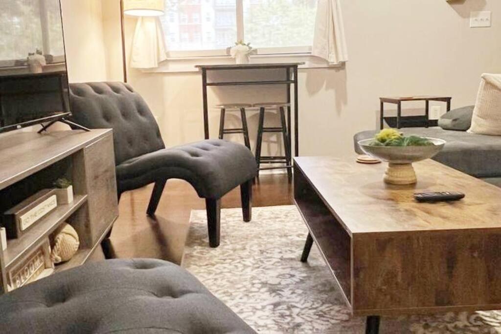 샬럿 Townhouse In Uptown King Bed-Wi-Fi-Free Parking-Pool 아파트 외부 사진