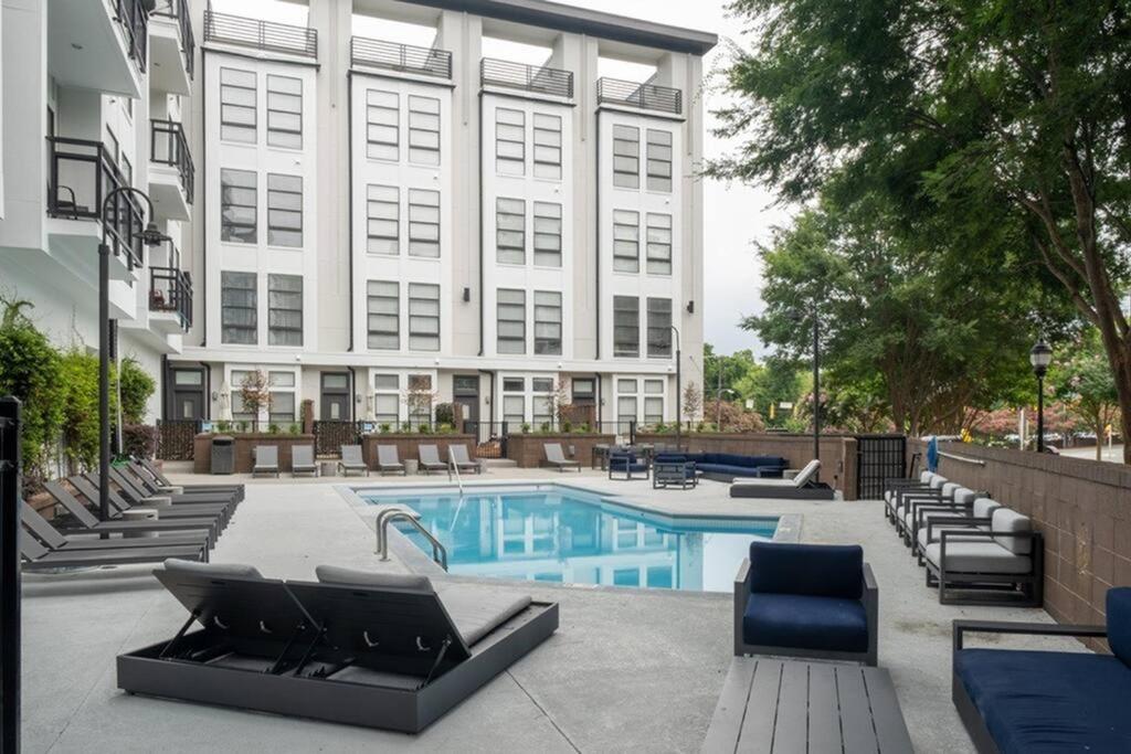 샬럿 Townhouse In Uptown King Bed-Wi-Fi-Free Parking-Pool 아파트 외부 사진